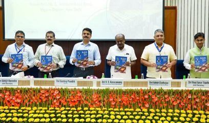 केंद्रीय मंत्री एच. डी. कुमारस्वामी ने नई दिल्ली में आगामी “भारत स्टील 2026” शिखर सम्मेलन के लिए लोगो, ब्रोशर और वेबसाइट का अनावरण किया।