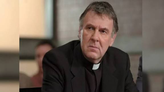 Veteran British Actor Tom Wilkinson Passes Away.