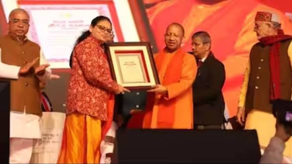 Dr. Ritu Karidhal Wins Global Space Award 2026.