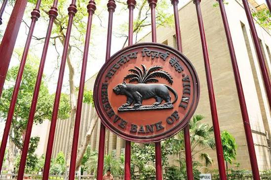RBI Appoints <span style="background-color:#fff9c4;font-weight:bold;">Ravi Shankar</span> as its New <span style="background-color:#e2f0fb;font-weight:bold;">Executive Director (ED)</span>.