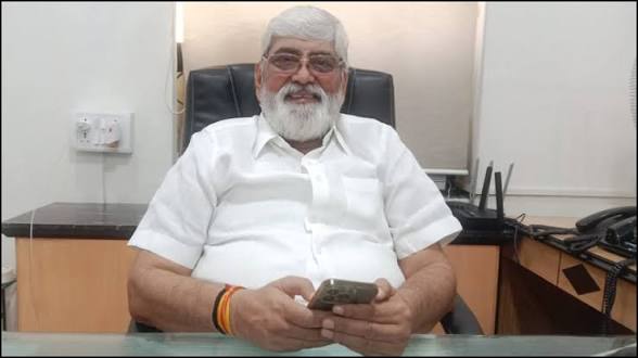 <span style="background-color:#fff9c4;font-weight:bold;">Rakesh Sharma</span> Appointed as the New CMD of <span style="background-color:#e2f0fb;font-weight:bold;">Bharat Electronics Limited</span>.