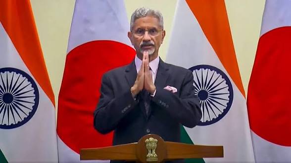 EAM S. Jaishankar Urges Restraint in West Asia to Ensure <span style="background-color:#fff9c4;font-weight:bold;">Uninterrupted Energy Supplies</span>.