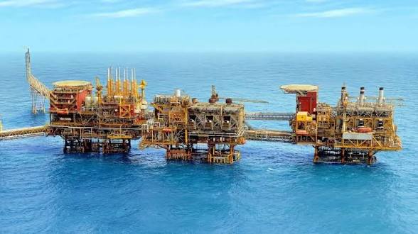 ONGC Approves Expansion of Strategic Crude Reserve at <span style="background-color:#fff9c4;font-weight:bold;">Mangaluru</span>.