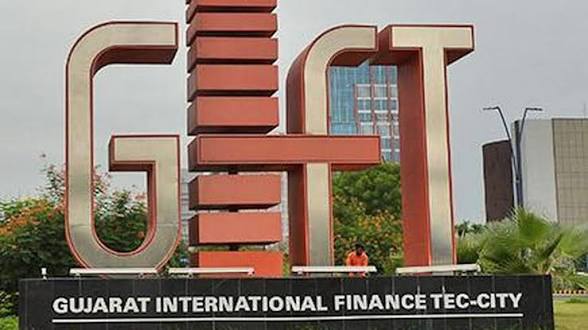 <b>NITI Aayog</b> releases <b>Investment Friendliness Index 2026</b>; Gujarat tops the ranking.