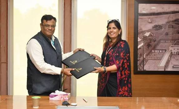 <b>DIBD</b> and <b>AISF</b> sign MoU to promote language technology and multilingual innovation in <b>Assam</b>.