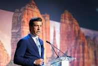 <b>Luke Lindberg appointed World Food Programme Executive Director.</b>