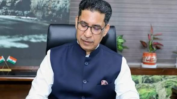 <b>Narendra Bhooshan appointed Environment Ministry Secretary.</b>